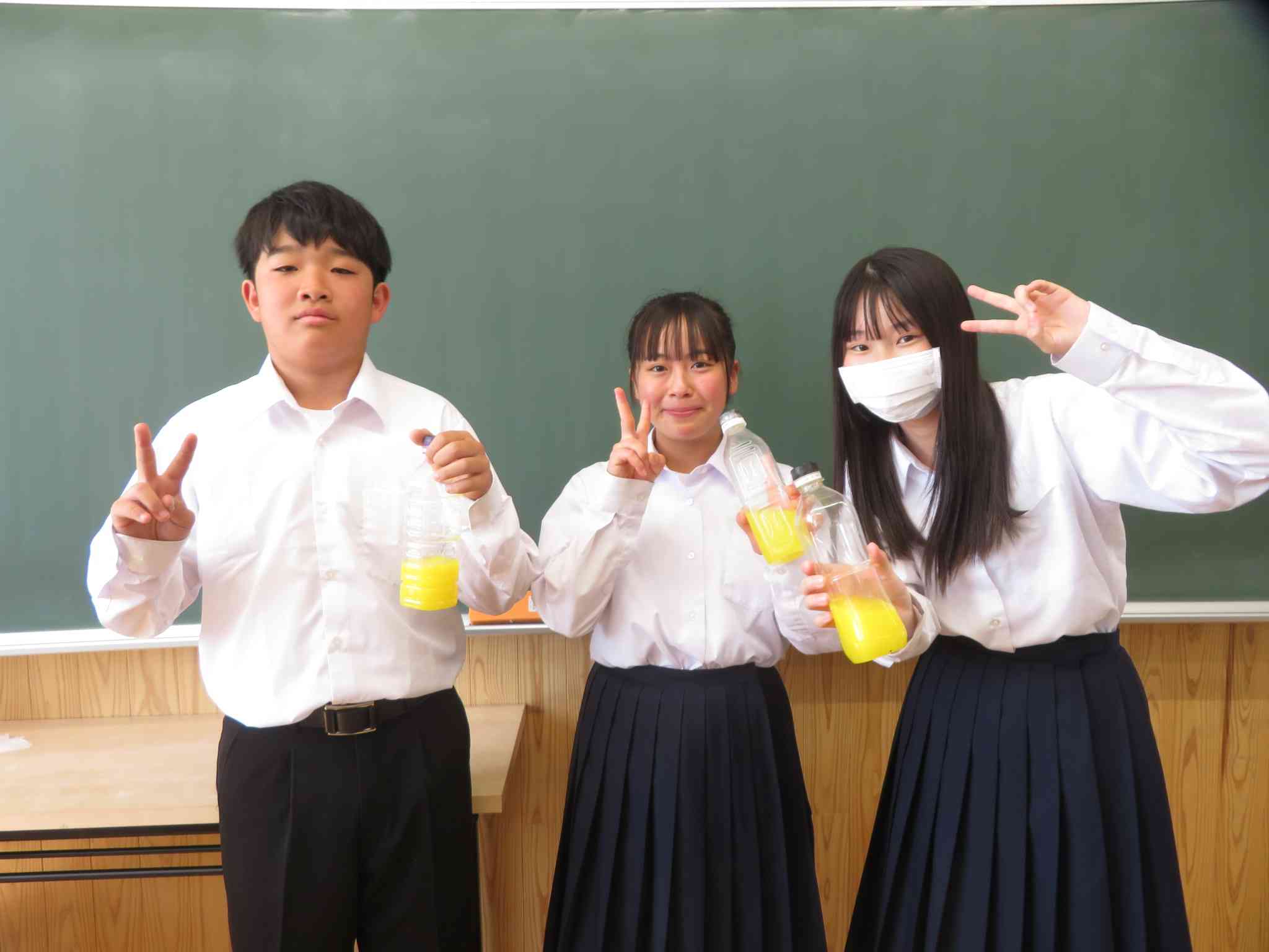 R7  黄ブロ