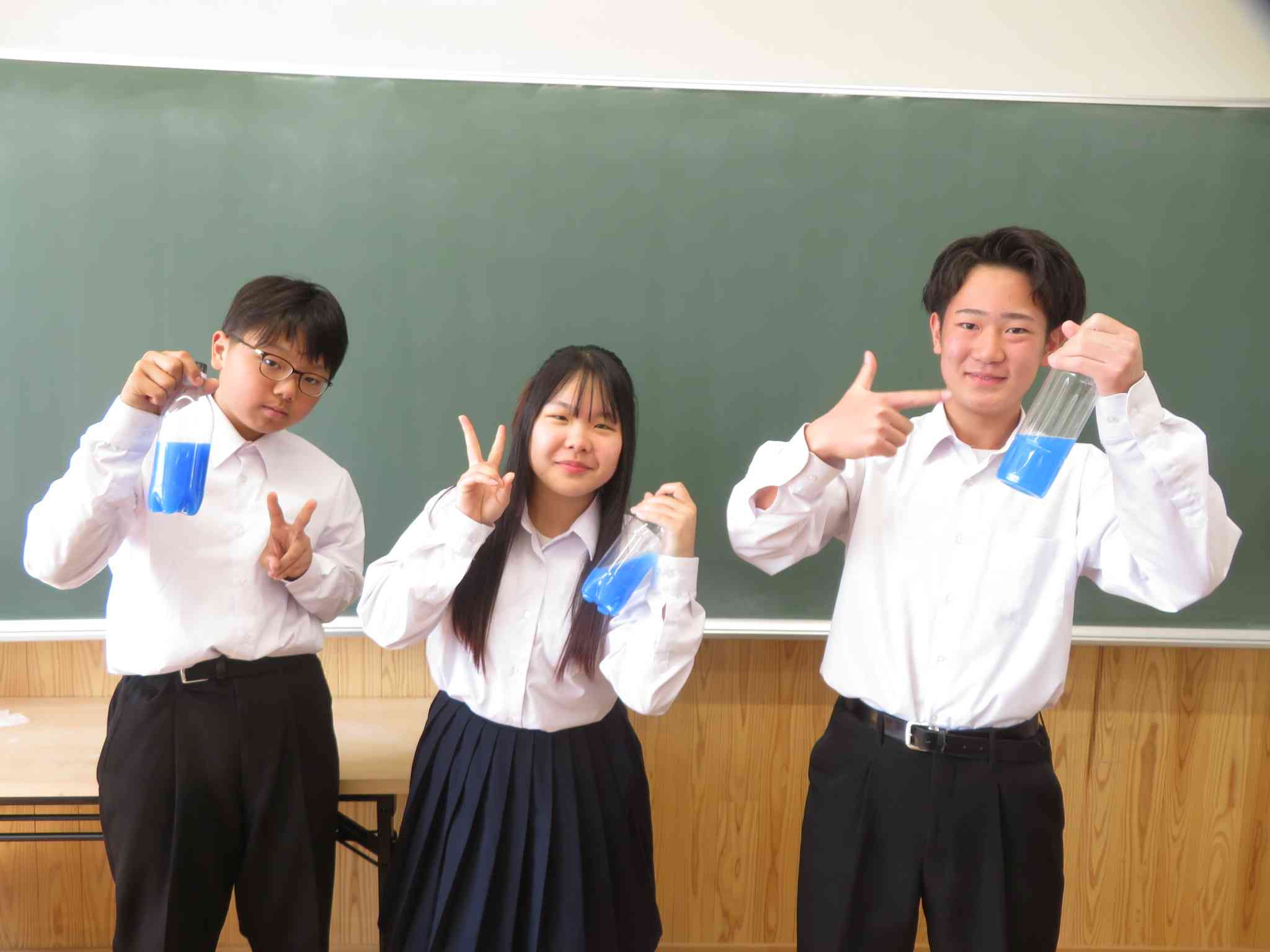 R7 青ブロ